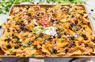 Pulled Pork Nachos – thestayathomechef.com