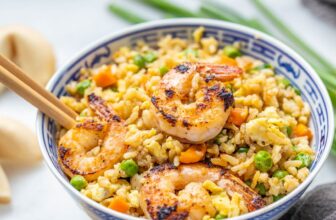 Takeout Shrimp Fried Rice – thestayathomechef.com