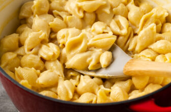 Straightforward Stovetop Mac and Cheese