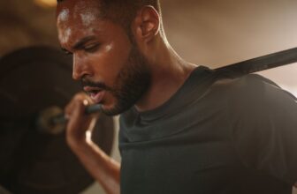 The 20-Rep Squat Program for Previous College Dimension and Energy