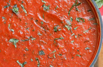 Straightforward Marinara Sauce – Spend With Pennies