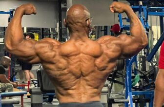 Charming Bodybuilder Fred Smalls Trains Arms for 2023 Masters Olympia