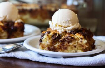 Biscuit Bread Pudding – Cookies and Cups