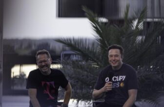 AT&T opposes the Starlink and T-Cell satellite-to-phone service plan