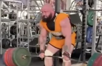 Strongman Leon Miroshnik Deadlifts 410 Kilograms (903.9 Kilos), Practically 4 Occasions His Physique Weight