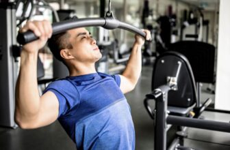Lat Pulldown vs. Pull-Up: The Battle for a Larger Again