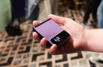 For this reason the Motorola Razr 40 is crucial folding telephone up to now