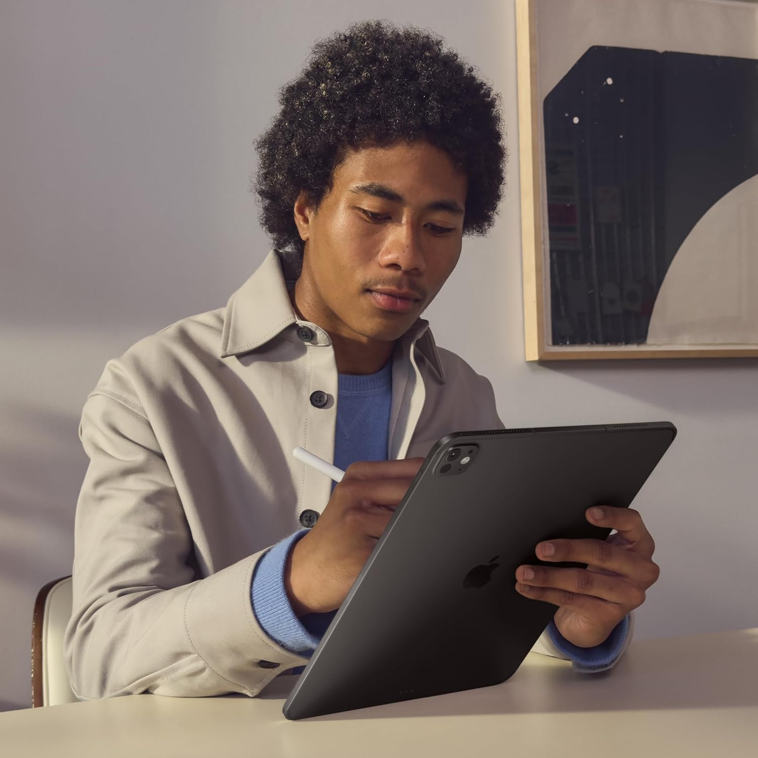 Apple iPad Pro 13-Inch (M4): Built for Apple Intelligence, Ultra Retina XDR Display, 256GB, 12MP Front/Back Camera, LiDAR Scanner, Wi-Fi 6E, Face ID, All-Day Battery Life — Space Black - Image 5